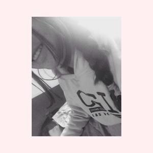 Meet your Posher, Manuela herrera